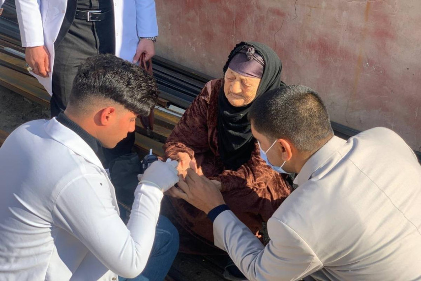 في كربلاء.. فريق يتفقّد المسنّين في مساكنهم